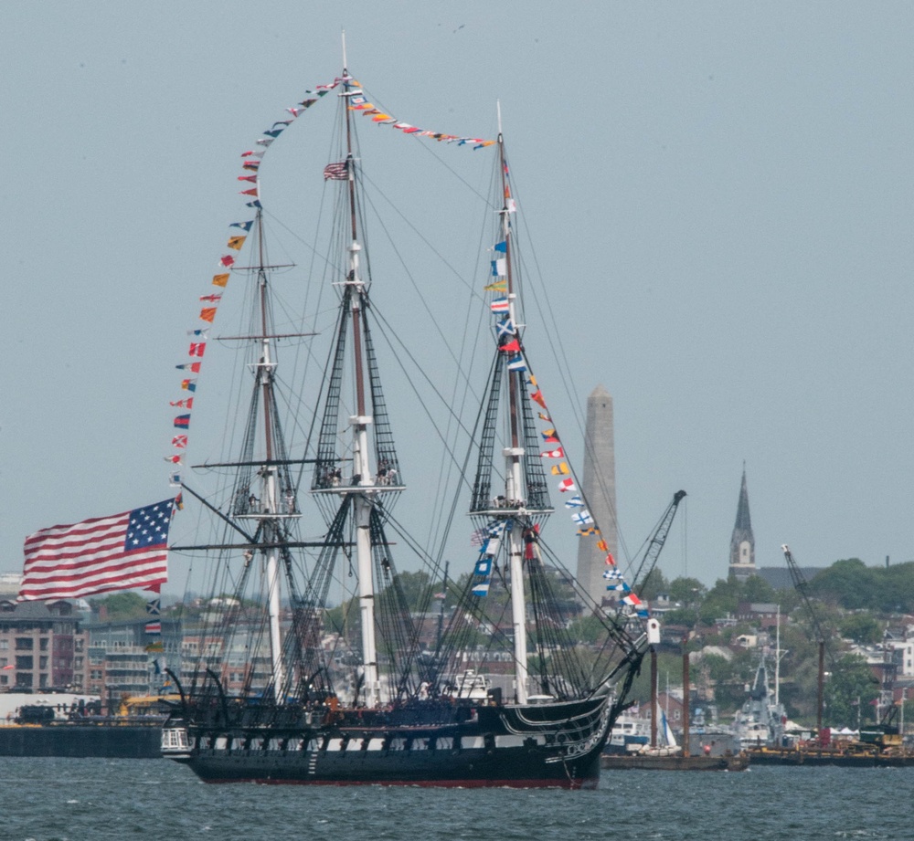 Mass. National Guard &amp; USS Constitution honor Vietnam Veterans