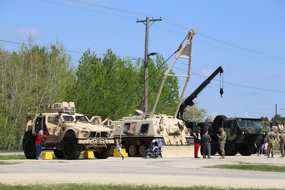 Thousands of visitors attend Fort McCoy’s 2018 Armed Forces Day Open House