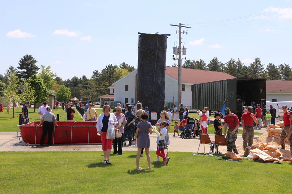 Thousands of visitors attend Fort McCoy’s 2018 Armed Forces Day Open House