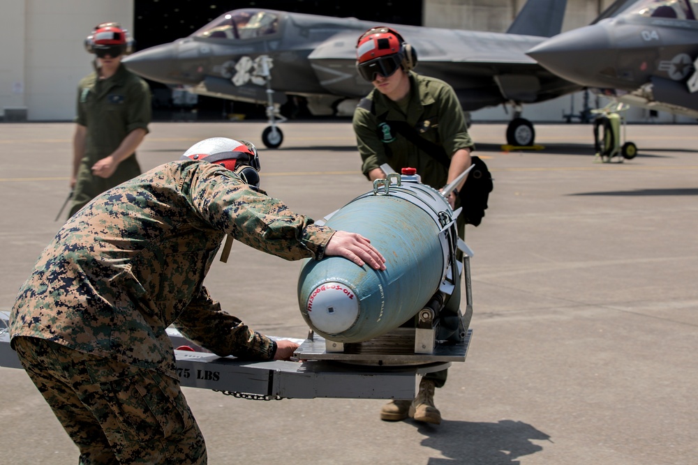 Explosive Motivation | VMFA-121 Marines conduct standard ordnance evolution