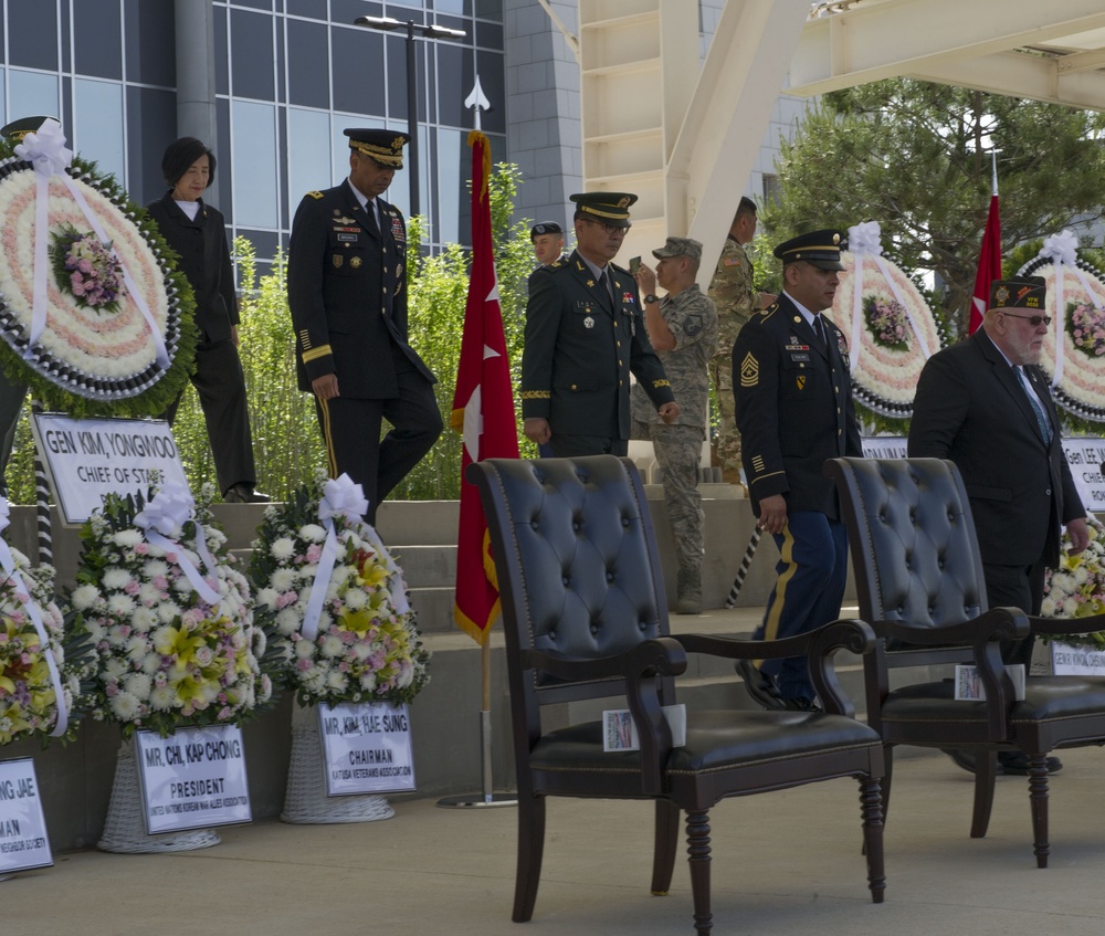 USFK Memorial Day Ceremony Honors the Fallen