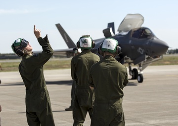 VMFA-121 Marines fly high in Misawa ATR