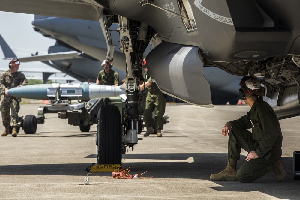 VMFA-121 Marines fly high in Misawa ATR
