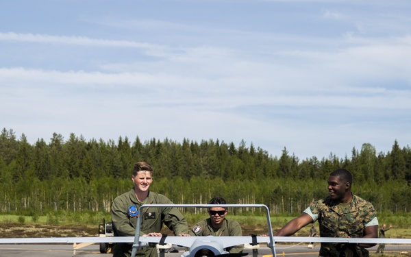 Exercise Frozen Reindeer: VMU-2 Flight Operations