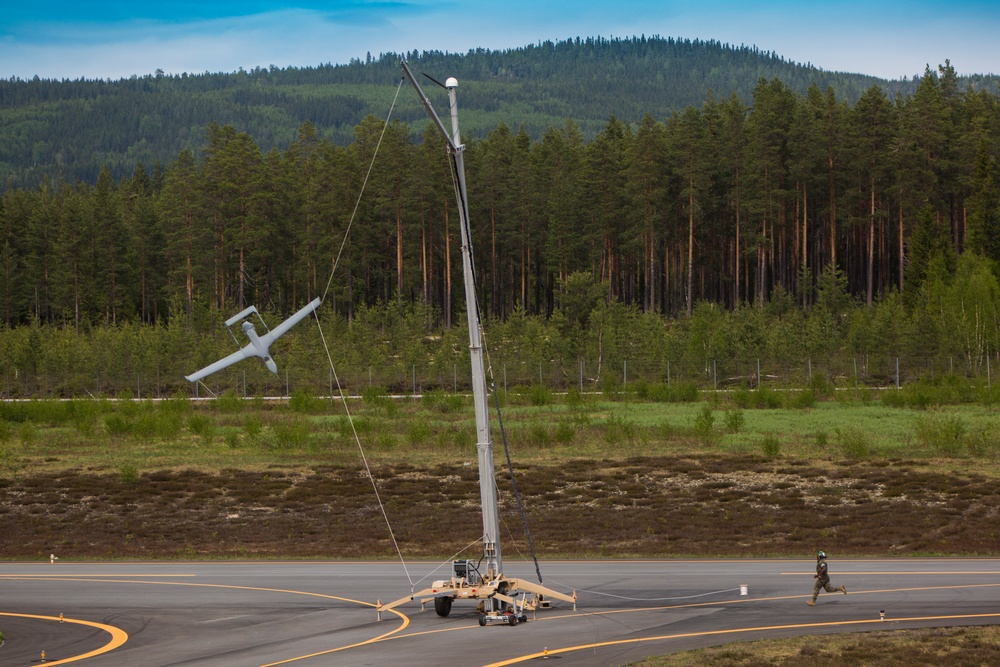Exercise Frozen Reindeer: VMU-2 Flight Operations
