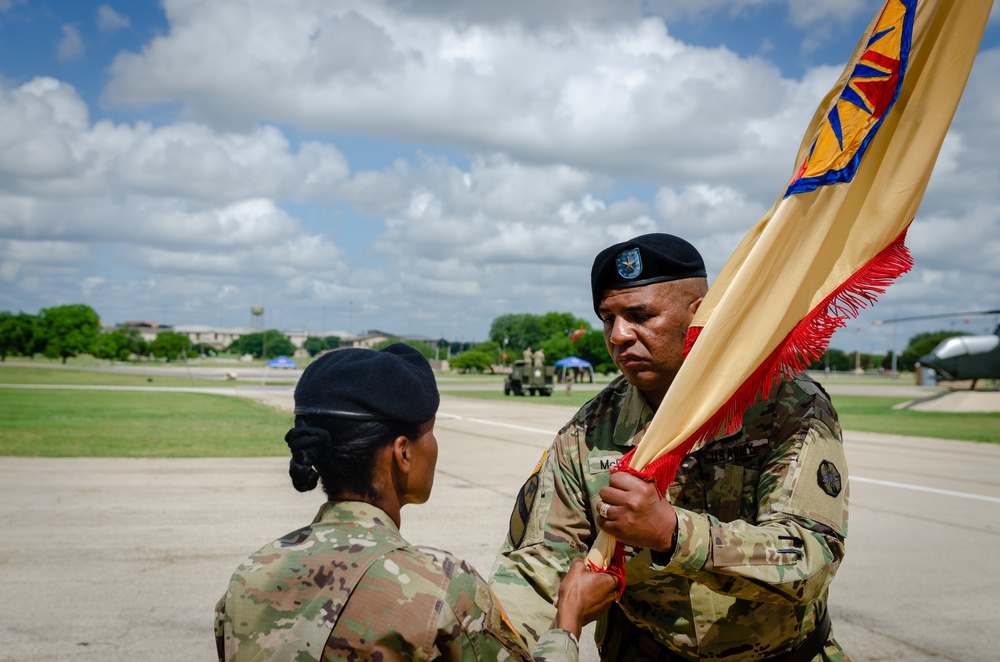 13th ESC Welcomes a New Commanding General