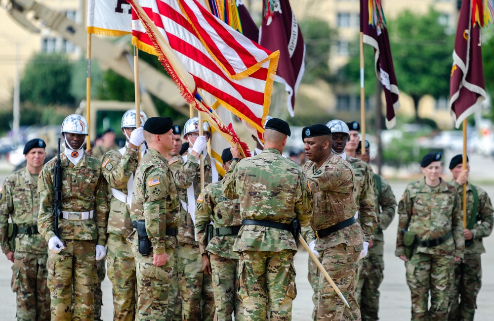 13th ESC Welcomes a New Commanding General