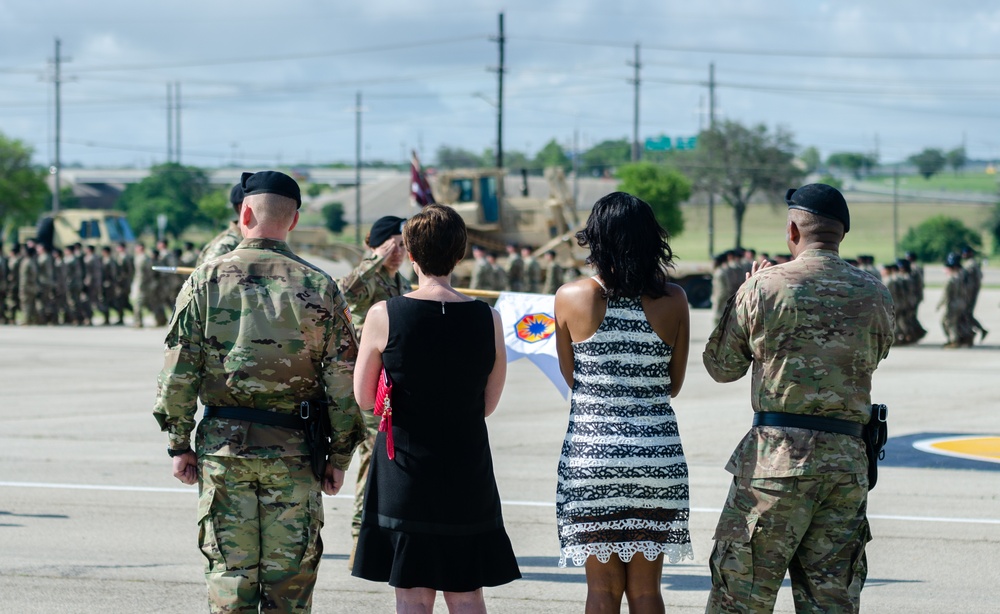 13th ESC Welcomes a New Commanding General