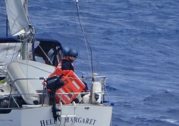 Coast Guard assists Canadian mariner in distress off Big Island of Hawaii