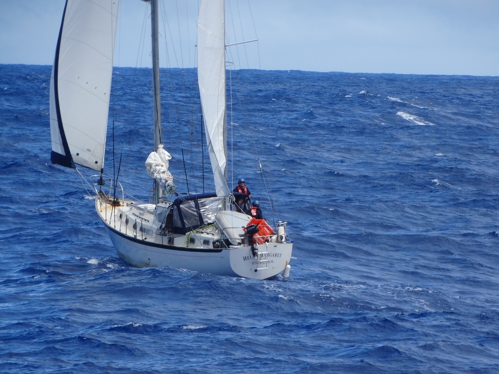 Coast Guard assists Canadian mariner in distress off Big Island of Hawaii