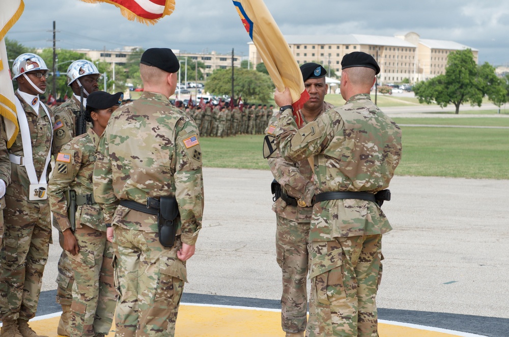 13th ESC Welcomes New Commanding General
