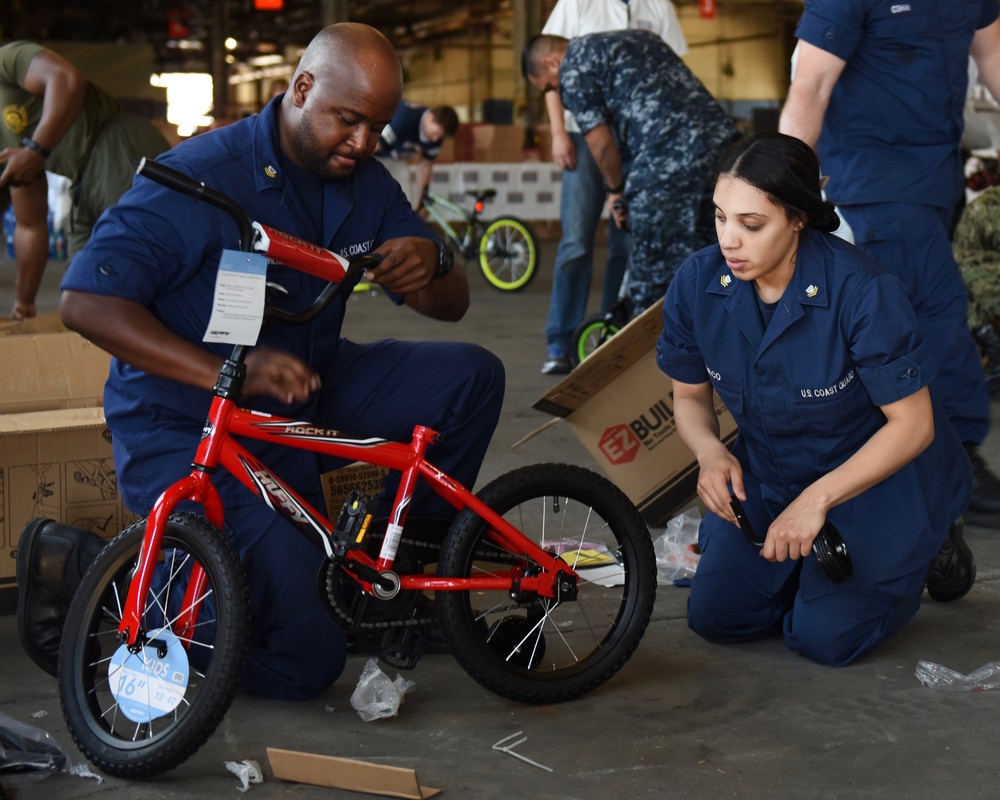 USO Bike Build: Fleet Week New York 2018