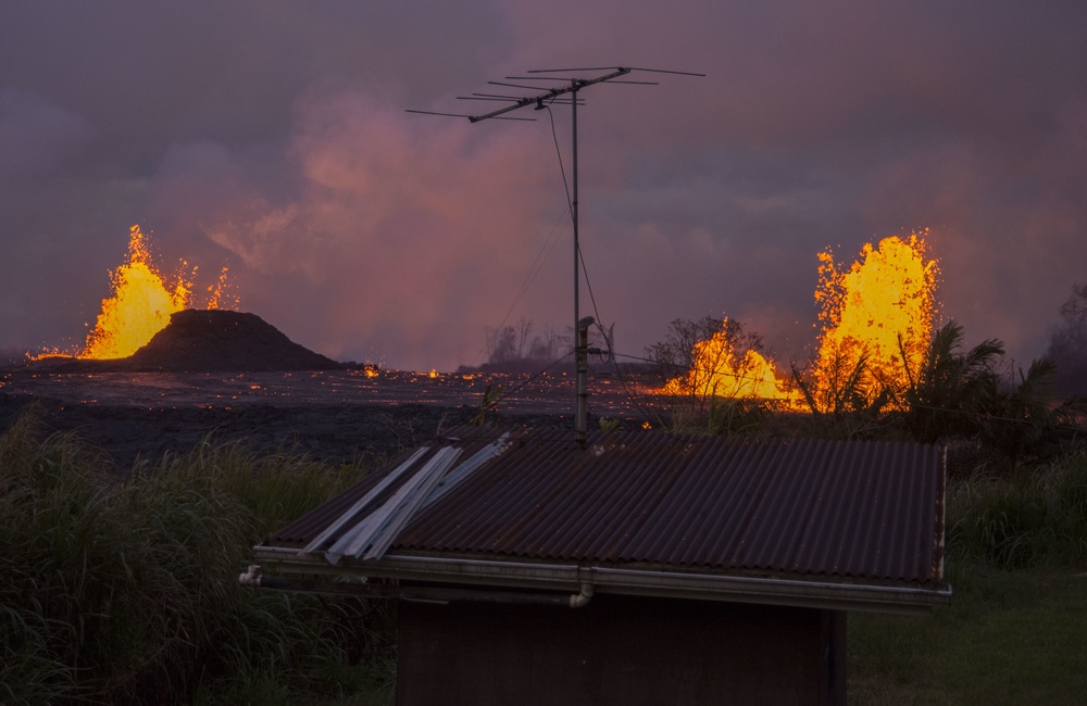 Lava Erupts from Fissures in Leilani Estates