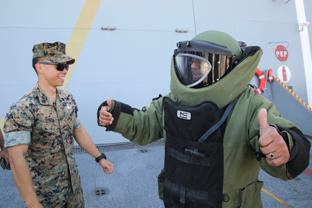 Welcome aboard: Service members host ship tour during Fleet Week New York