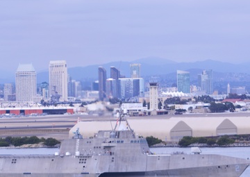 USS Independence (LCS 2) Gets Underway for Sea Trials