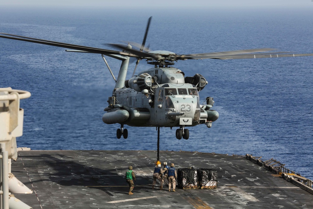 DVIDS - Images - Do you even lift bro? VMM-162 (Reinforced) and CLB-26 ...