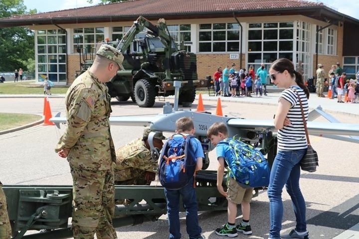 VSE Students check out The Shadow Drone