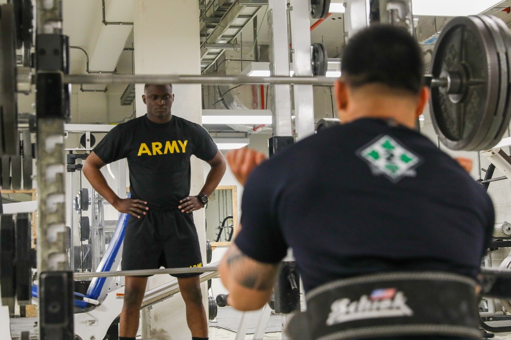 Soldier earns a spot in 1,000-pound club