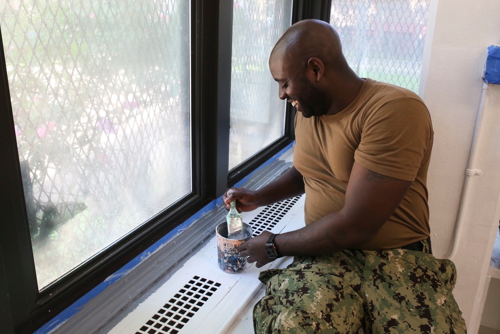 All hands: Fleet Week New York service members help renovate Brooklyn building