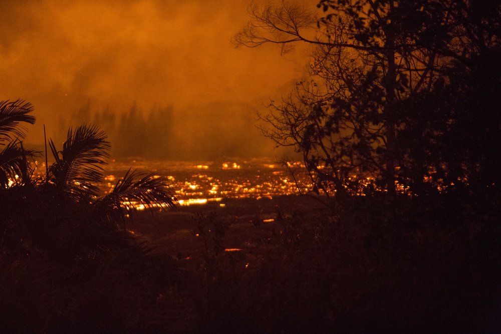 Lava and toxic gas fill the Pahoa landscape