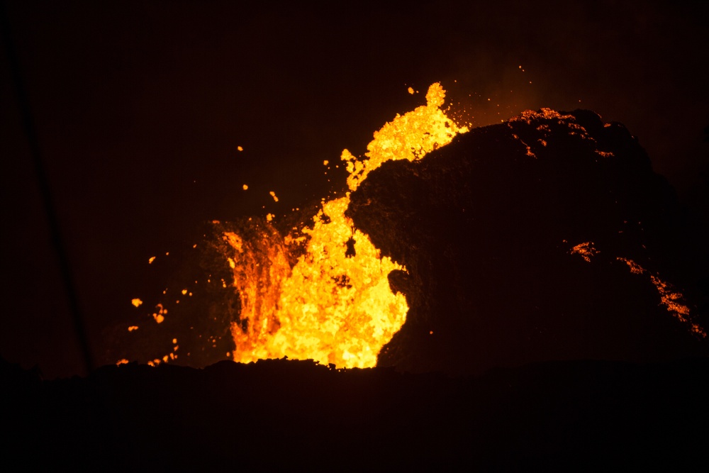 Lava and toxic gas fill the Pahoa landscape