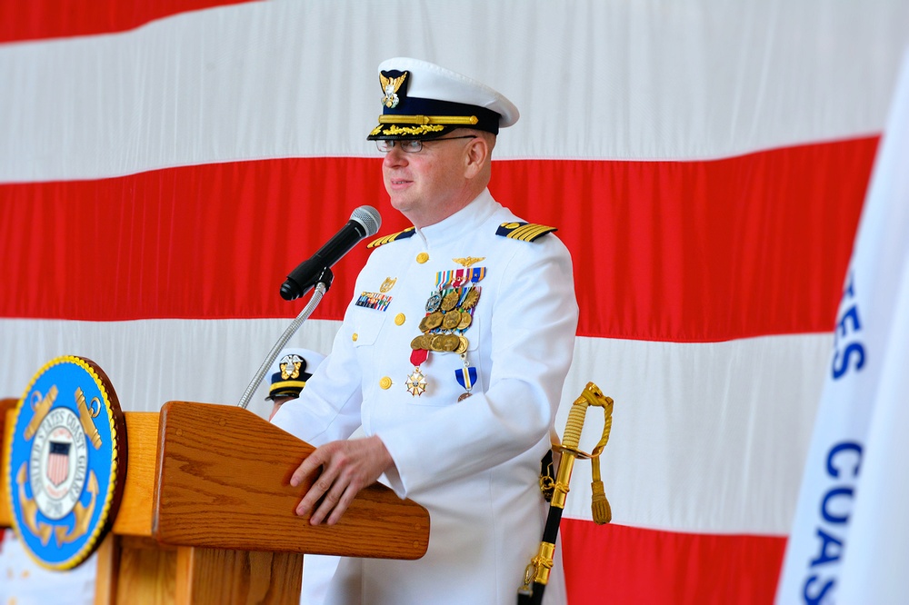 Coast Guard Air Station Cape Cod welcomes new commander
