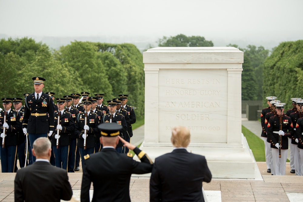 SD hosts POTUS for Memorial Day ceremony at ANC
