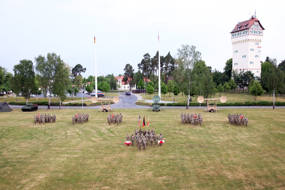 New commander takes charge of Army Europe’s expeditionary signal battalion