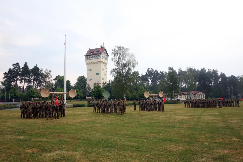 New commander takes charge of Army Europe’s expeditionary signal battalion