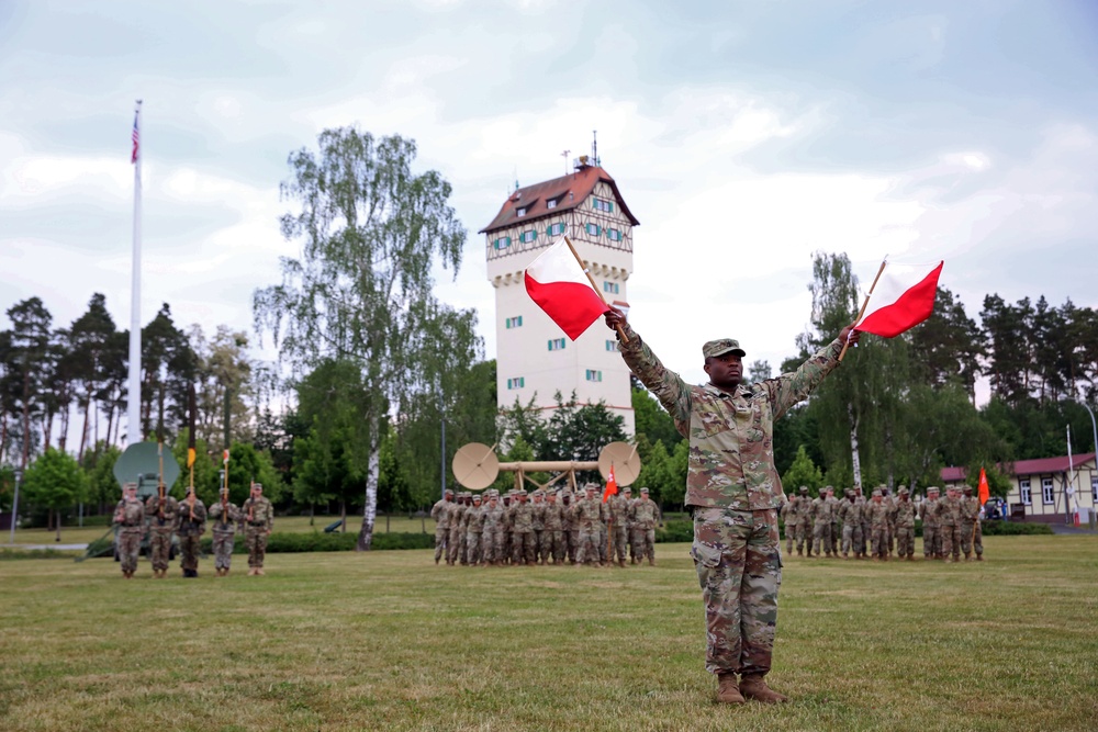 New commander takes charge of Army Europe’s expeditionary signal battalion