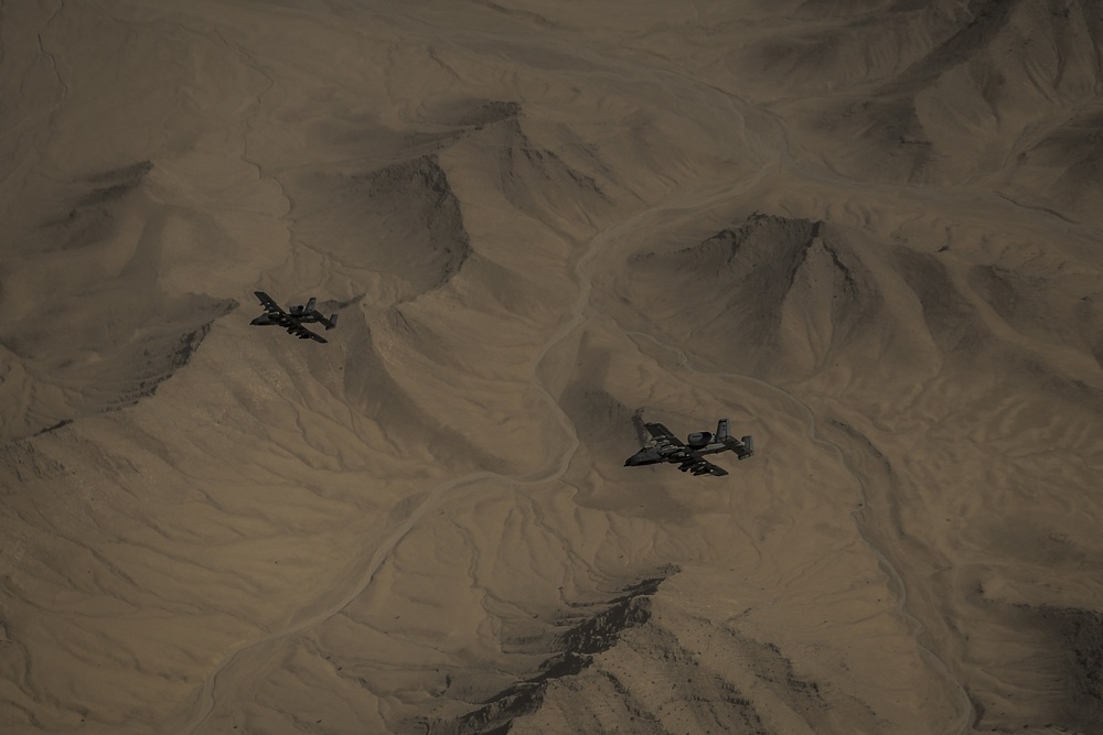 KC-135 refuels A-10's over Afghanistan