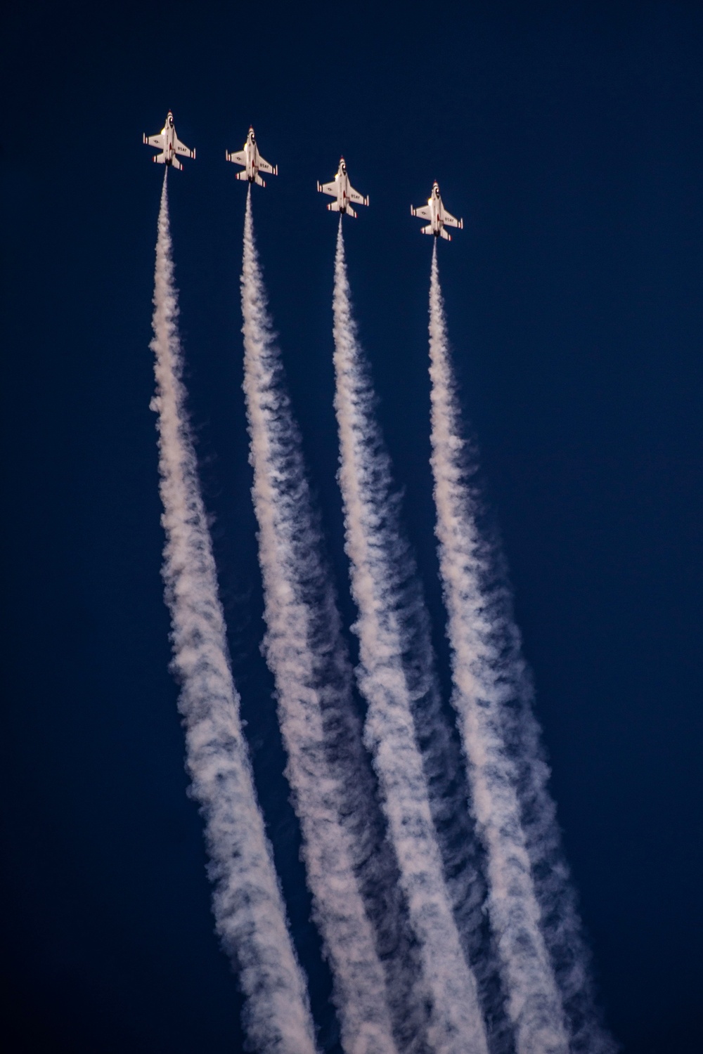 Thunderbirds practice for 2018 Cannon Air Show, Space and Tech Fest