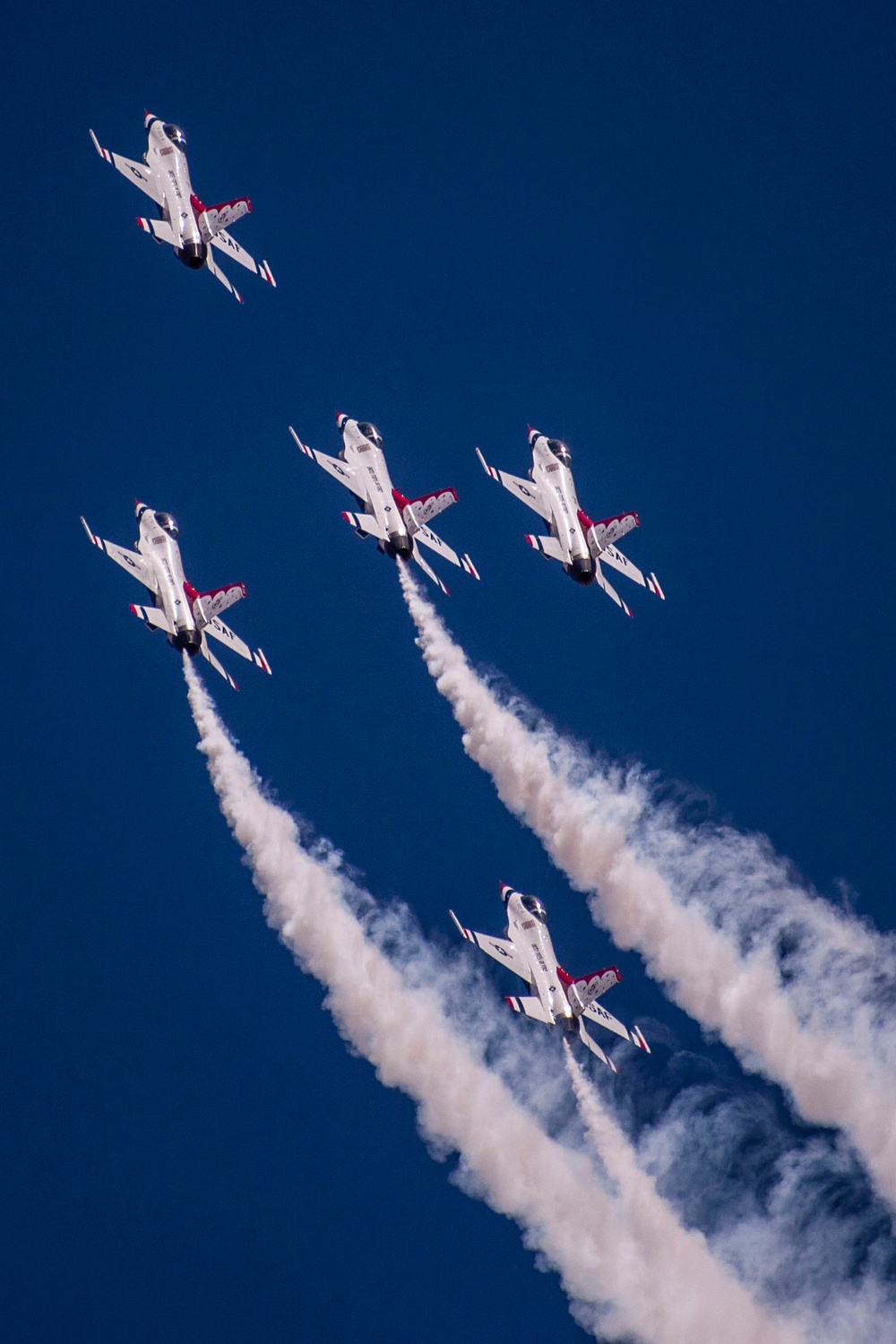 Thunderbirds practice for 2018 Cannon Air Show, Space and Tech Fest