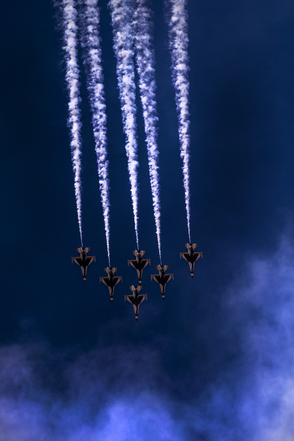 Thunderbirds practice for 2018 Cannon Air Show, Space and Tech Fest
