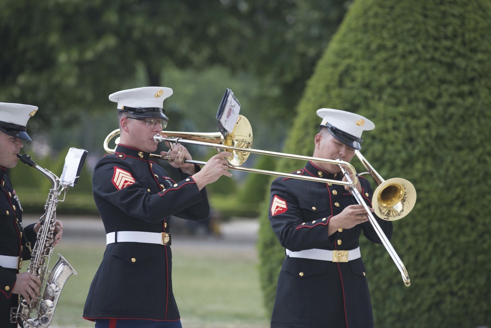 2d Marine Division Band performs at Les Invalides, May 22, 2018