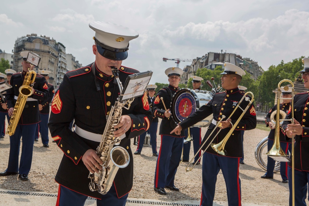 2d Marine Division Band performs at Les Invalides, May 22, 2018