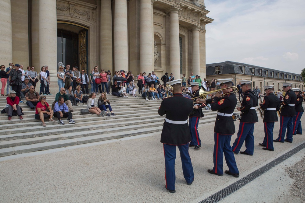 2d Marine Division Band performs at Les Invalides, May 22, 2018