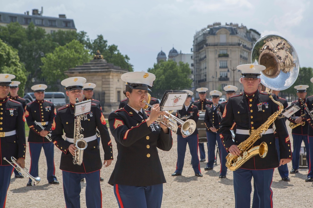 2d Marine Division Band performs at Les Invalides, May 22, 2018