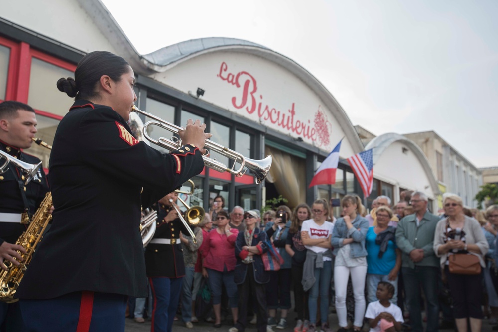 2d Marine Division Band performs at Chateau-Thierry, May 23, 2018