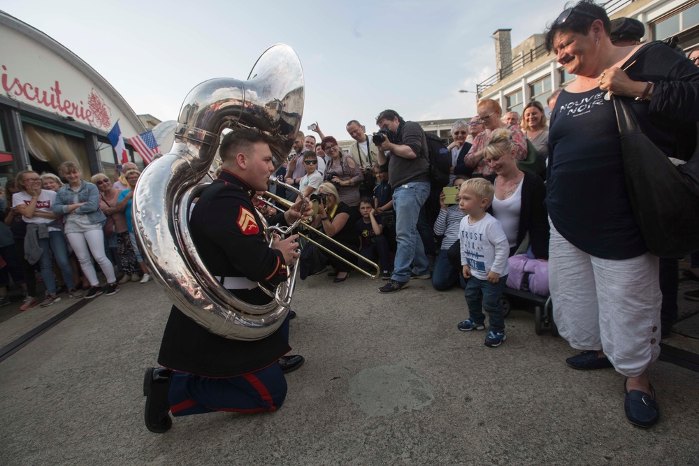 2d Marine Division Band performs at Chateau-Thierry, May 23, 2018