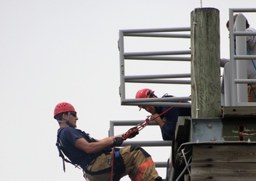Photo Essay: Firefighters hold technical rescue training at Fort McCoy