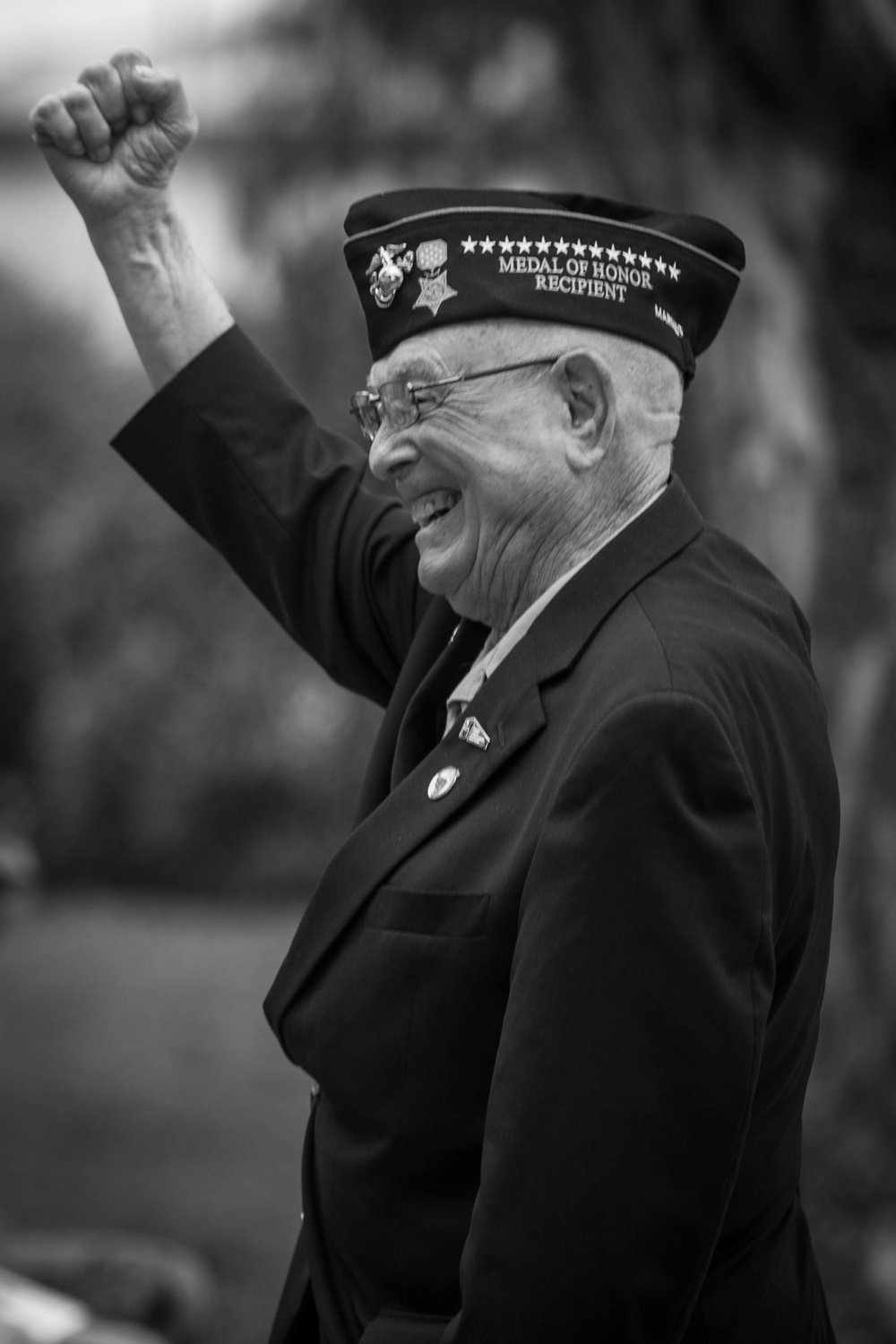 Retired CWO4 Hershel &quot;Woody&quot; Williams visits 62 Area Memorial Garden