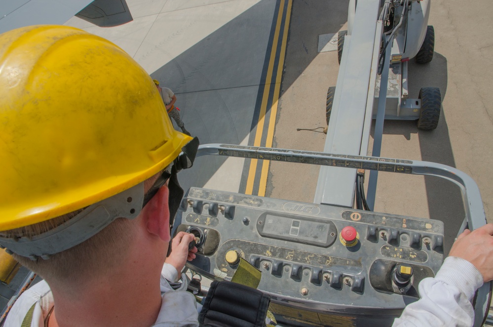 Inspecting an Engine