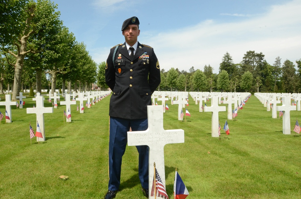 ‘Dagger’ Soldier pays respects to hometown hero