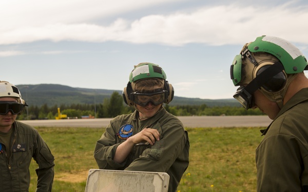 Exercise Frozen Reindeer: VMU-2 Flight Operations