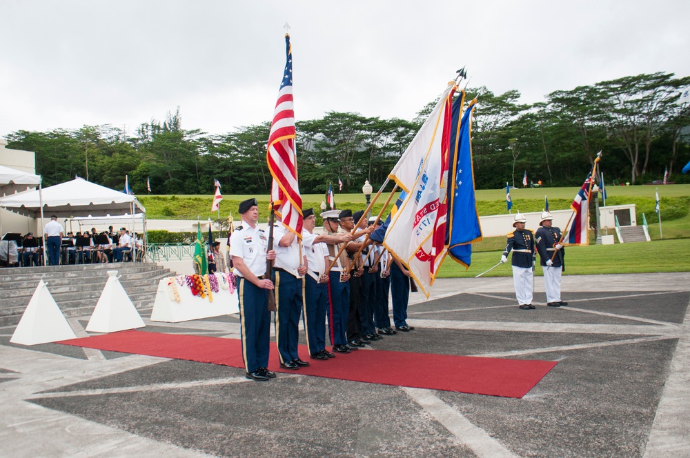 Hawaii governor hosts Memorial Day ceremony