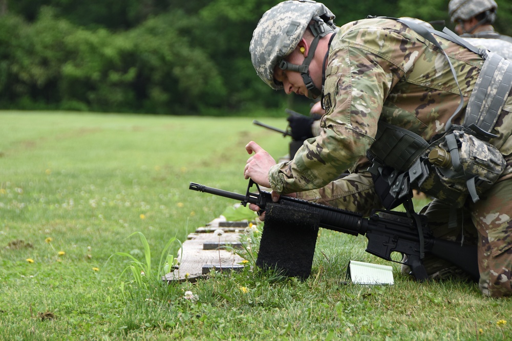 DVIDS - Images - 2100 MIG soldiers complete annual weapons ...