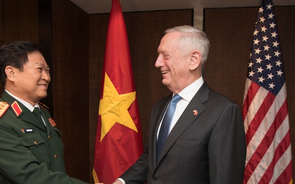 SD meets with Vietnamese Minister Lich