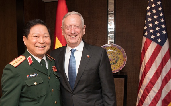 SD meets with Vietnamese Minister Lich