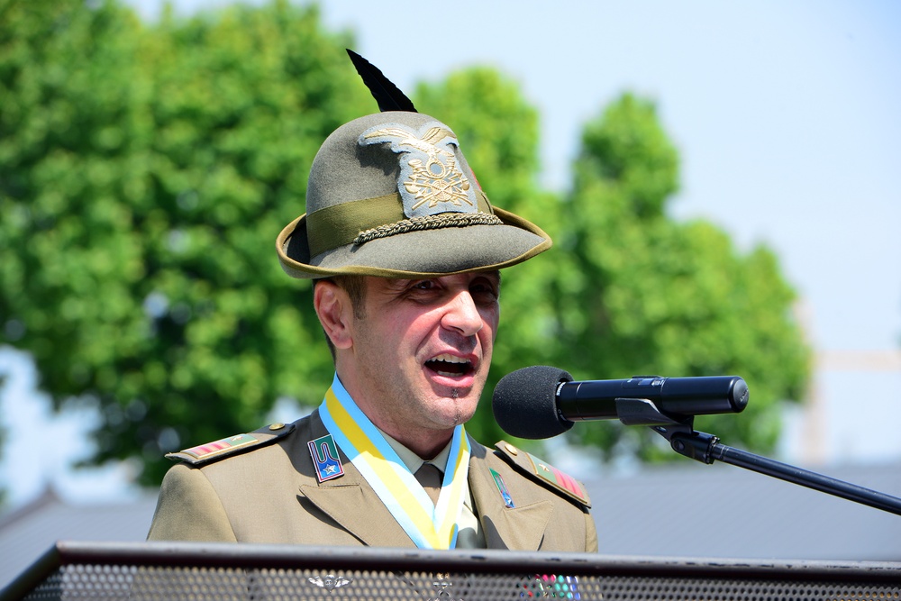 Italian Base Command Change of Responsibility, Vicenza, Italy, May 31, 2018.
